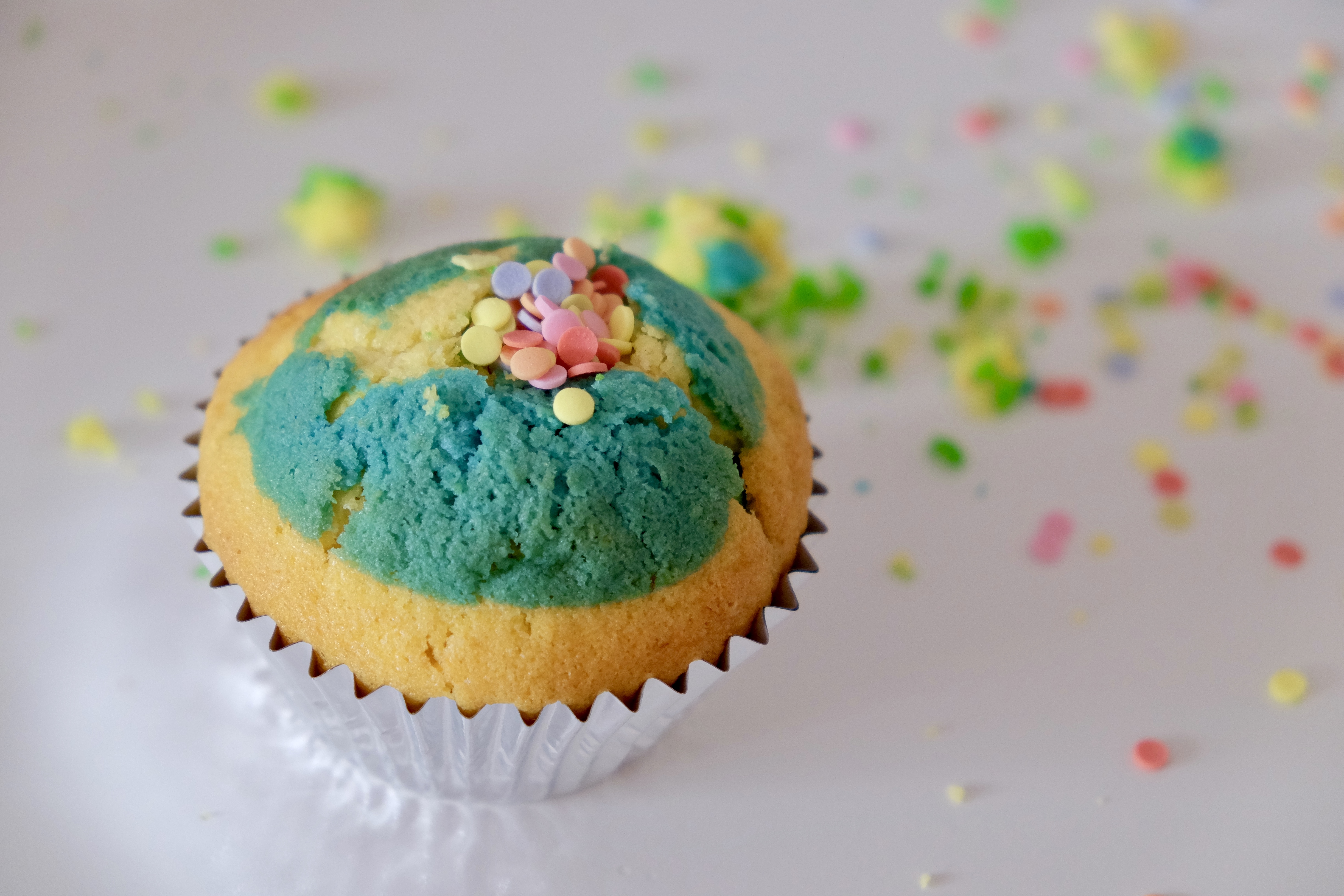 Regenbogen-Muffins – Judys Schokoladenseite | Rezepte, Beauty, Lifestyle